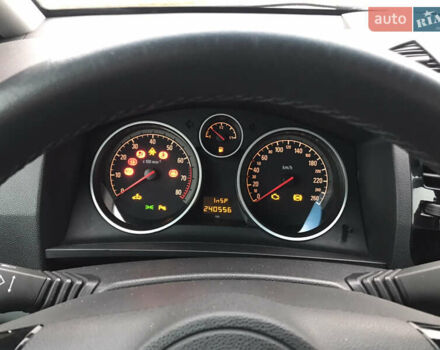 Белый Опель Зафира, объемом двигателя 1.8 л и пробегом 240 тыс. км за 7800 $, фото 52 на Automoto.ua