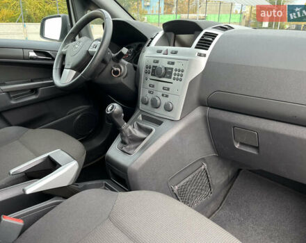 Білий Опель Зафіра, об'ємом двигуна 1.6 л та пробігом 244 тис. км за 6850 $, фото 34 на Automoto.ua