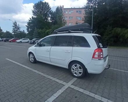 Белый Опель Зафира, объемом двигателя 1.7 л и пробегом 200 тыс. км за 6800 $, фото 2 на Automoto.ua