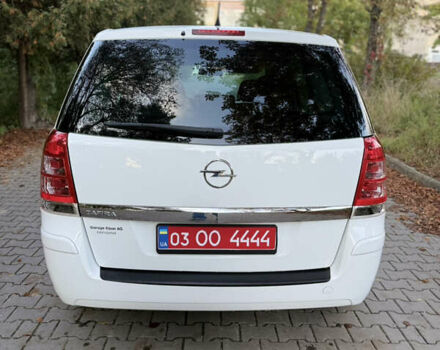 Белый Опель Зафира, объемом двигателя 1.8 л и пробегом 218 тыс. км за 6900 $, фото 3 на Automoto.ua