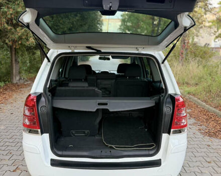 Белый Опель Зафира, объемом двигателя 1.8 л и пробегом 218 тыс. км за 6900 $, фото 10 на Automoto.ua