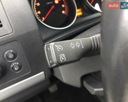 Белый Опель Зафира, объемом двигателя 1.8 л и пробегом 240 тыс. км за 7800 $, фото 31 на Automoto.ua