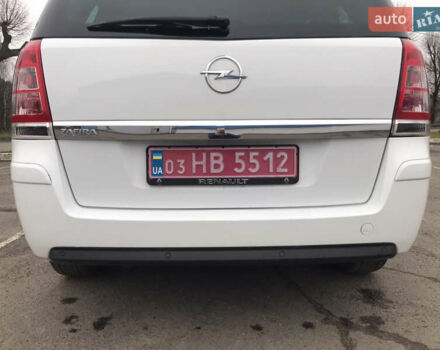 Белый Опель Зафира, объемом двигателя 1.8 л и пробегом 240 тыс. км за 7800 $, фото 24 на Automoto.ua