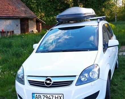 Белый Опель Зафира, объемом двигателя 1.7 л и пробегом 200 тыс. км за 6800 $, фото 6 на Automoto.ua