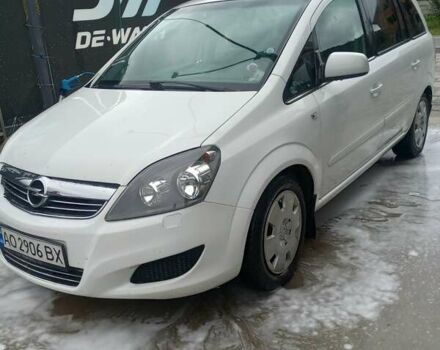 Белый Опель Зафира, объемом двигателя 1.7 л и пробегом 130 тыс. км за 6200 $, фото 1 на Automoto.ua