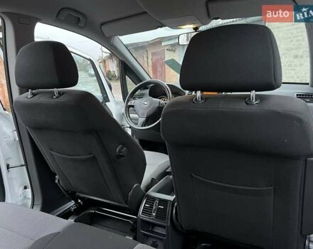 Белый Опель Зафира, объемом двигателя 1.8 л и пробегом 218 тыс. км за 7555 $, фото 34 на Automoto.ua