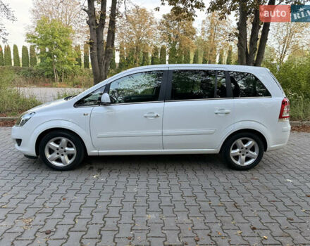 Белый Опель Зафира, объемом двигателя 1.8 л и пробегом 218 тыс. км за 6900 $, фото 6 на Automoto.ua