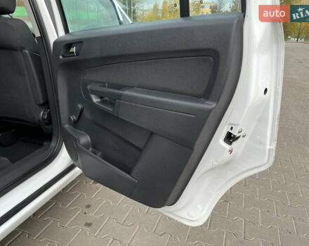 Білий Опель Зафіра, об'ємом двигуна 1.6 л та пробігом 244 тис. км за 6850 $, фото 35 на Automoto.ua