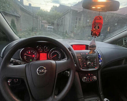 Білий Опель Зафіра, об'ємом двигуна 1.36 л та пробігом 63 тис. км за 6300 $, фото 1 на Automoto.ua