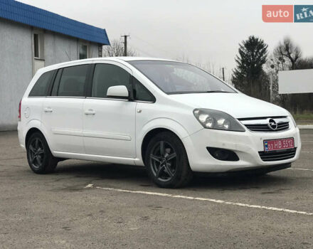 Белый Опель Зафира, объемом двигателя 1.8 л и пробегом 240 тыс. км за 7800 $, фото 11 на Automoto.ua