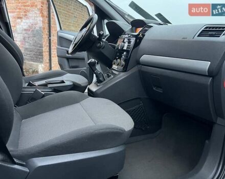 Белый Опель Зафира, объемом двигателя 1.8 л и пробегом 218 тыс. км за 7555 $, фото 29 на Automoto.ua