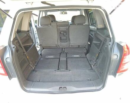 Белый Опель Зафира, объемом двигателя 1.8 л и пробегом 253 тыс. км за 7050 $, фото 16 на Automoto.ua