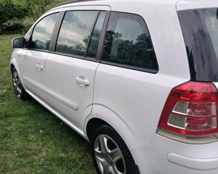 Белый Опель Зафира, объемом двигателя 1.8 л и пробегом 237 тыс. км за 7400 $, фото 15 на Automoto.ua