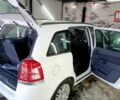 Белый Опель Зафира, объемом двигателя 0 л и пробегом 350 тыс. км за 2900 $, фото 1 на Automoto.ua