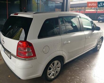 Белый Опель Зафира, объемом двигателя 1.7 л и пробегом 230 тыс. км за 7900 $, фото 7 на Automoto.ua