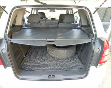 Белый Опель Зафира, объемом двигателя 1.8 л и пробегом 253 тыс. км за 7050 $, фото 10 на Automoto.ua