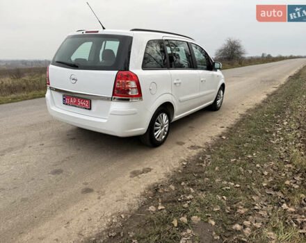 Белый Опель Зафира, объемом двигателя 1.6 л и пробегом 173 тыс. км за 7999 $, фото 11 на Automoto.ua