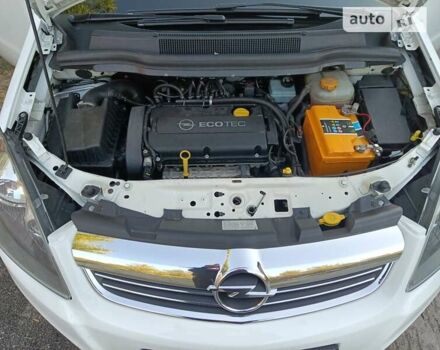 Белый Опель Зафира, объемом двигателя 1.8 л и пробегом 253 тыс. км за 7050 $, фото 9 на Automoto.ua