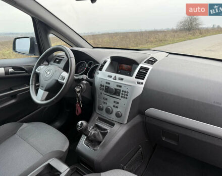 Белый Опель Зафира, объемом двигателя 1.6 л и пробегом 173 тыс. км за 7999 $, фото 40 на Automoto.ua