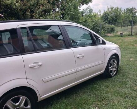 Белый Опель Зафира, объемом двигателя 1.8 л и пробегом 237 тыс. км за 7400 $, фото 7 на Automoto.ua