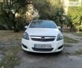 Белый Опель Зафира, объемом двигателя 1.8 л и пробегом 253 тыс. км за 7050 $, фото 2 на Automoto.ua