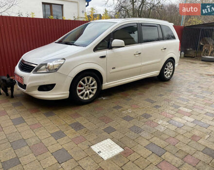 Белый Опель Зафира, объемом двигателя 1.8 л и пробегом 164 тыс. км за 7890 $, фото 4 на Automoto.ua