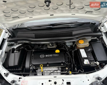 Белый Опель Зафира, объемом двигателя 1.6 л и пробегом 173 тыс. км за 7999 $, фото 52 на Automoto.ua