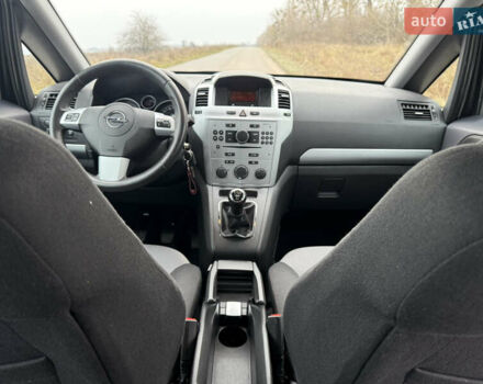 Белый Опель Зафира, объемом двигателя 1.6 л и пробегом 173 тыс. км за 7999 $, фото 36 на Automoto.ua