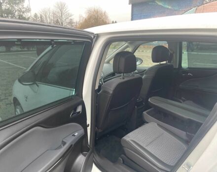 Белый Опель Зафира, объемом двигателя 2 л и пробегом 187 тыс. км за 8975 $, фото 2 на Automoto.ua