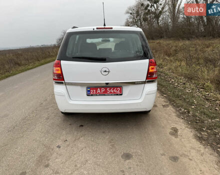 Белый Опель Зафира, объемом двигателя 1.6 л и пробегом 173 тыс. км за 7999 $, фото 9 на Automoto.ua
