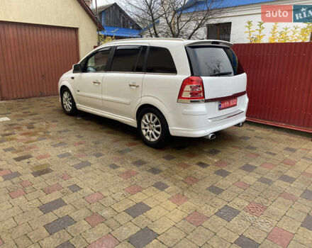 Белый Опель Зафира, объемом двигателя 1.8 л и пробегом 164 тыс. км за 7890 $, фото 3 на Automoto.ua