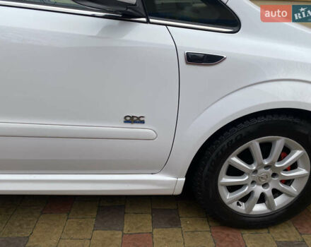 Белый Опель Зафира, объемом двигателя 1.8 л и пробегом 164 тыс. км за 7890 $, фото 6 на Automoto.ua