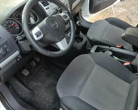 Белый Опель Зафира, объемом двигателя 1.8 л и пробегом 253 тыс. км за 7050 $, фото 21 на Automoto.ua