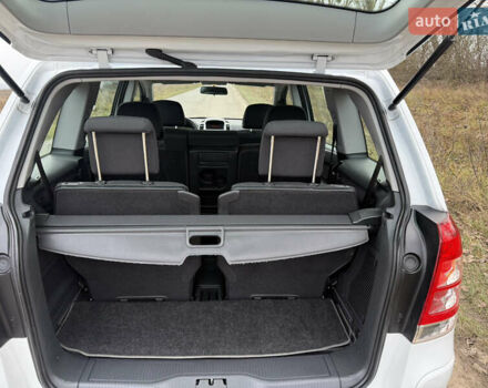 Белый Опель Зафира, объемом двигателя 1.6 л и пробегом 173 тыс. км за 7999 $, фото 26 на Automoto.ua