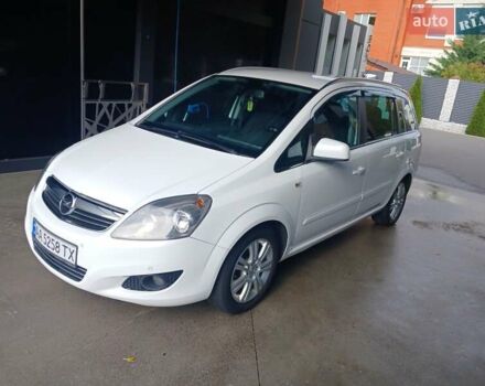 Белый Опель Зафира, объемом двигателя 1.7 л и пробегом 230 тыс. км за 7900 $, фото 3 на Automoto.ua