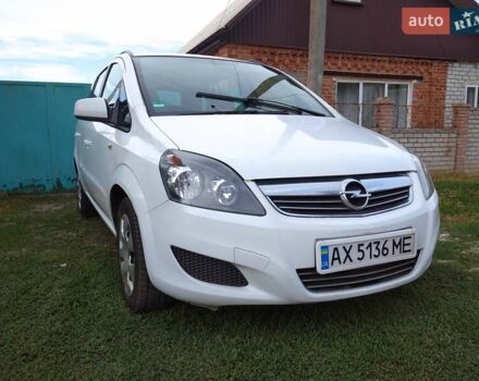 Білий Опель Зафіра, об'ємом двигуна 1.6 л та пробігом 250 тис. км за 6700 $, фото 2 на Automoto.ua