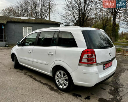 Білий Опель Зафіра, об'ємом двигуна 1.6 л та пробігом 125 тис. км за 7700 $, фото 3 на Automoto.ua
