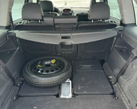 Белый Опель Зафира, объемом двигателя 1.7 л и пробегом 206 тыс. км за 8100 $, фото 8 на Automoto.ua