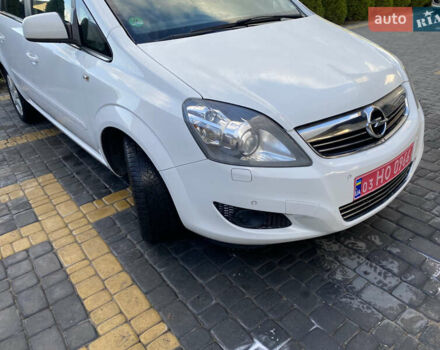 Белый Опель Зафира, объемом двигателя 1.8 л и пробегом 212 тыс. км за 7500 $, фото 12 на Automoto.ua