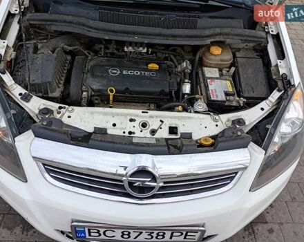 Опель Зафира 2013 в Дрогобыче на Automoto.ua Белый Опель Зафира, объемом двигателя 1.8 л и пробегом 280 тыс. км за 6650 $, фото 1 на Automoto.ua