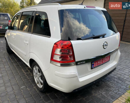 Белый Опель Зафира, объемом двигателя 1.8 л и пробегом 212 тыс. км за 7500 $, фото 17 на Automoto.ua