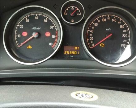 Білий Опель Зафіра, об'ємом двигуна 1.6 л та пробігом 250 тис. км за 6700 $, фото 13 на Automoto.ua