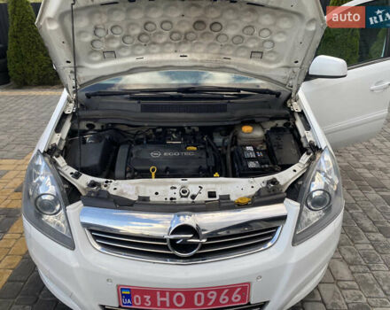 Белый Опель Зафира, объемом двигателя 1.8 л и пробегом 212 тыс. км за 7500 $, фото 50 на Automoto.ua
