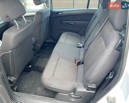 Белый Опель Зафира, объемом двигателя 1.8 л и пробегом 212 тыс. км за 7500 $, фото 29 на Automoto.ua