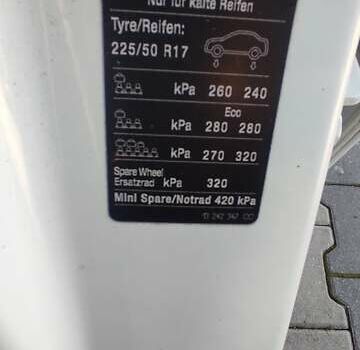 Белый Опель Зафира, объемом двигателя 2 л и пробегом 281 тыс. км за 9800 $, фото 15 на Automoto.ua