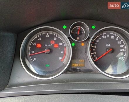 Опель Зафира 2013 в Дрогобыче на Automoto.ua Белый Опель Зафира, объемом двигателя 1.8 л и пробегом 280 тыс. км за 6650 $, фото 2 на Automoto.ua