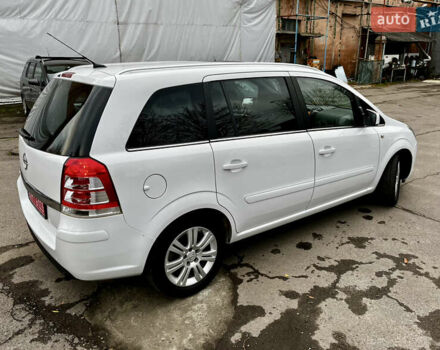 Білий Опель Зафіра, об'ємом двигуна 1.6 л та пробігом 125 тис. км за 7700 $, фото 4 на Automoto.ua