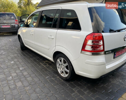 Белый Опель Зафира, объемом двигателя 1.8 л и пробегом 212 тыс. км за 7500 $, фото 16 на Automoto.ua