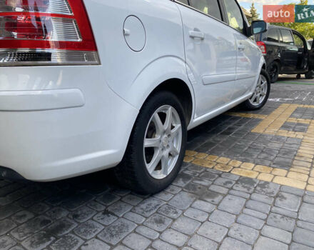 Белый Опель Зафира, объемом двигателя 1.8 л и пробегом 212 тыс. км за 7500 $, фото 19 на Automoto.ua