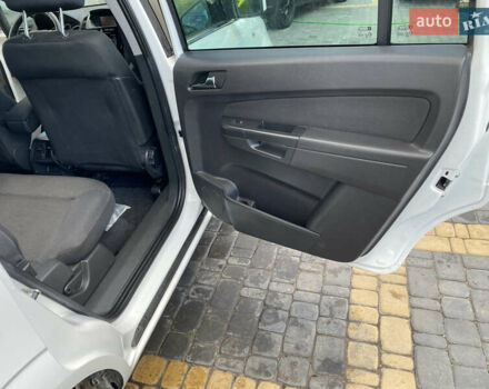 Белый Опель Зафира, объемом двигателя 1.8 л и пробегом 212 тыс. км за 7500 $, фото 34 на Automoto.ua